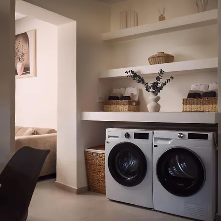 Appartement Aloni Apartment, By Zantewize